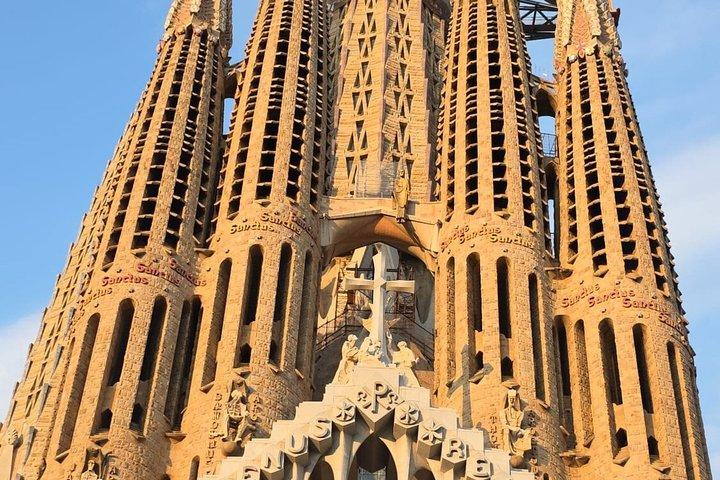 Sagrada Familia Tour: Secretos de Gaudí