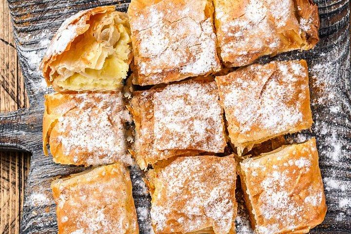 アテネプライベートフードツアー：ギリシャ人のように食べる！ シーフード＆ワイン付き
