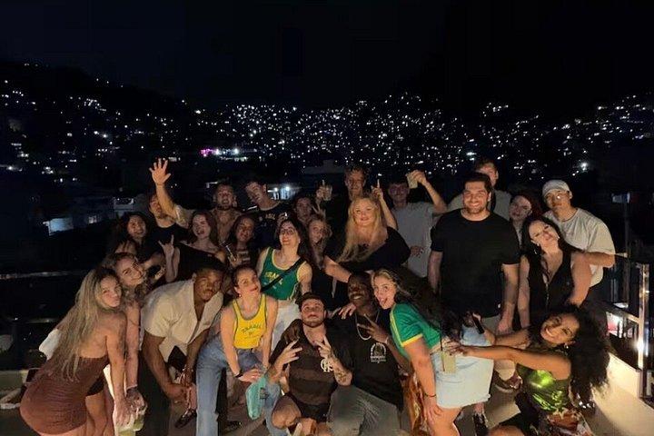 Pubcrawl & Real Favela Party in Rocinha with Locals