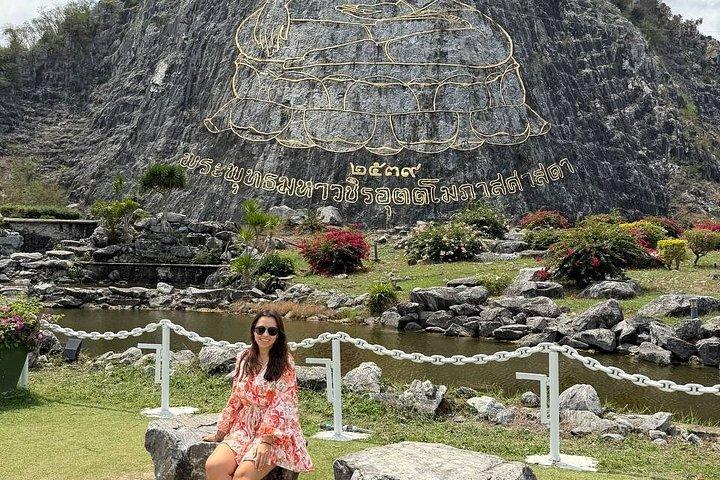Shared Guided Small Group Tour to Pattaya City