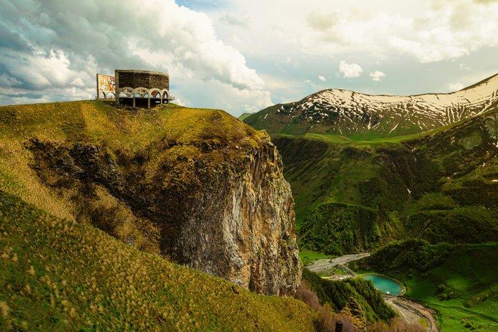 Private Kazbegi Tagestour mit Gergeti Kirche und Gudauri