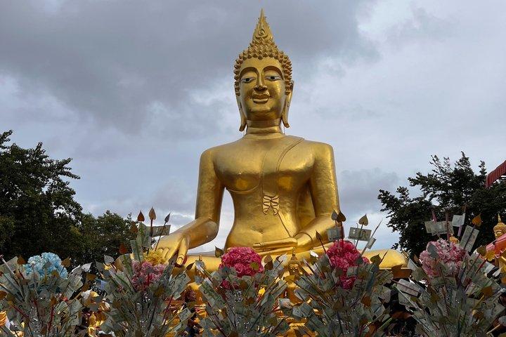 Shared Guided Small Group Tour to Pattaya City