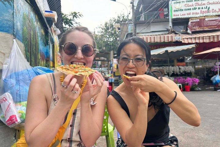 バイクで行くサイゴンストリートフード＆隠れた路地裏-7/9/12試食