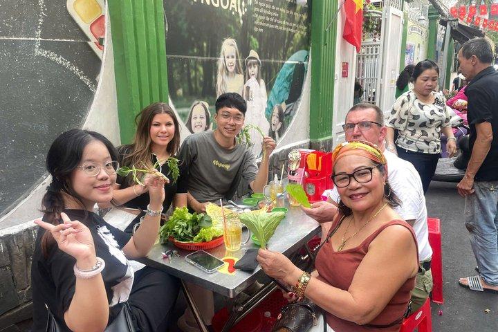 Saigon Scooter Adventure - Attrazioni della città e Street Food Tour