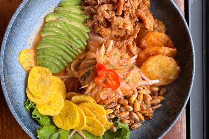 ペルー料理のアイデンティティ : 10 + シェルパ・フードツアーで味わう