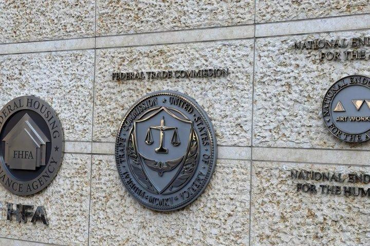 Bureaucracy : Pillars of Policy in D.C Self-Guided Walking tour(官僚主義:ワシントンD.C.のセルフガイドウォーキングツアーにおける政策の柱)