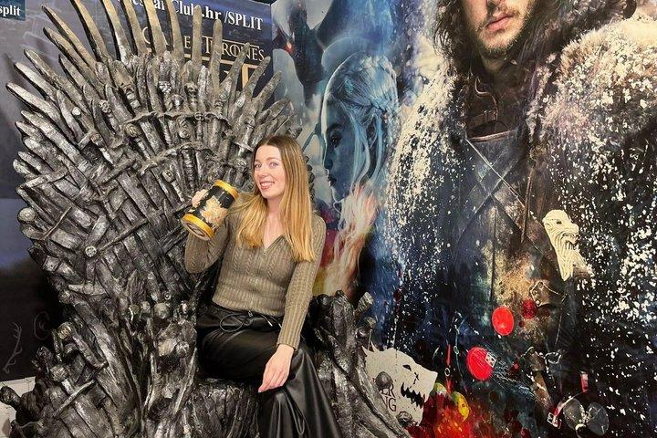 Split Game of Thrones Kleine Gruppe Drachen Wanderung