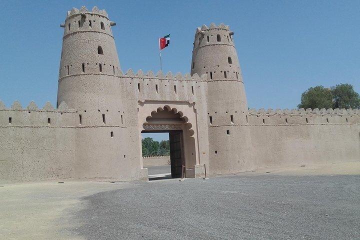 Fra Ras Al Khaimah Al Ain 10 timer med ekspertchauffør