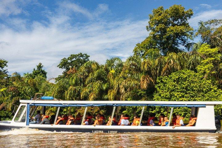 Gedeelde Shuttle La Fortuna naar Tortuguero gebied