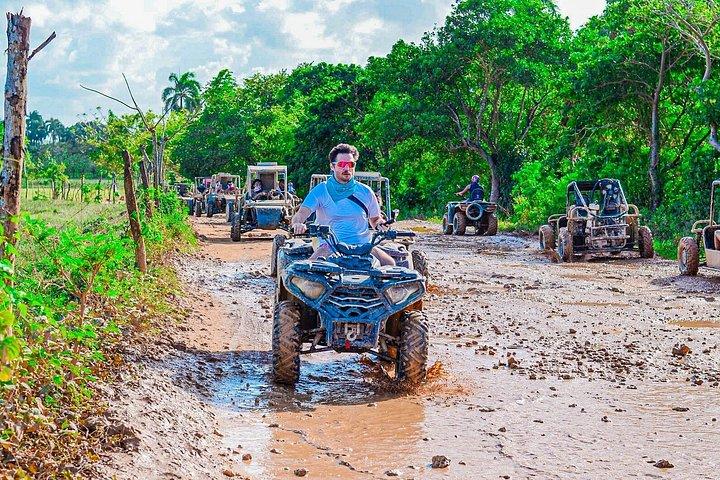 Avventura ATV e Buggy a Punta Cana con Macao Beach e Taino Cave