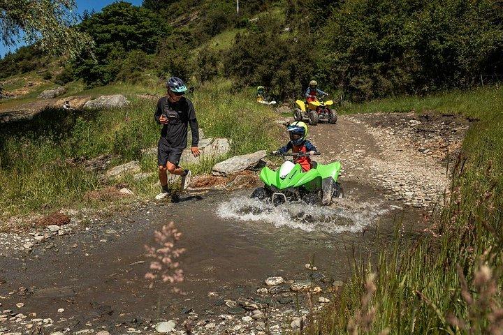 クイーンズタウン:キッズクワッドバイクファミリーアドベンチャー(45分)
