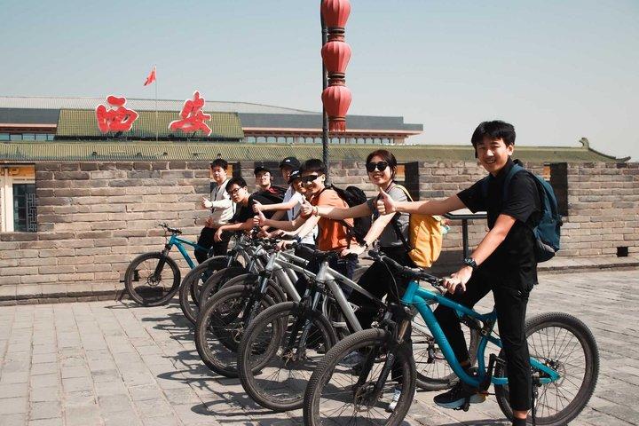 Full-companied Small Group：Ancient City Wall+ Cycling