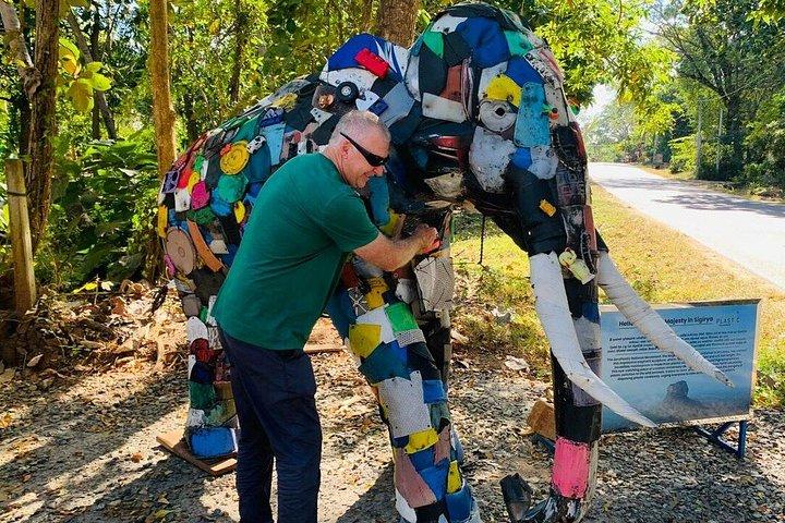 シギリヤのココナッツシェル竹細工体験