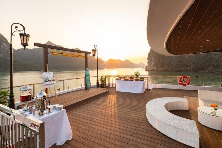 Hanoi : Panoramafahrt Ha Long & Lan Ha Bay, Kajak, Jacuzzi