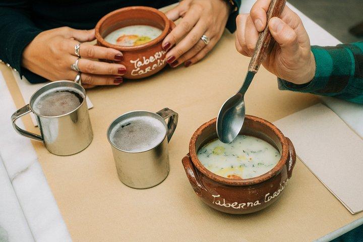 リスボンを地元のように味わう：究極の完全食ツアー