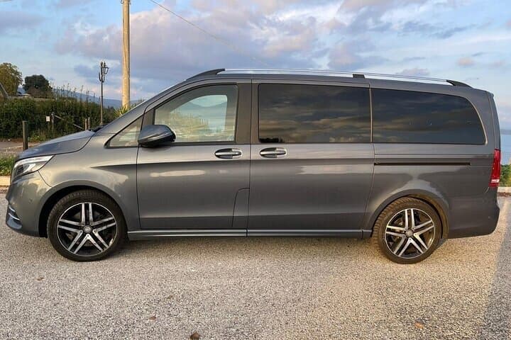 Bracciano Lake Experience by Private Mercedes Vehicles
