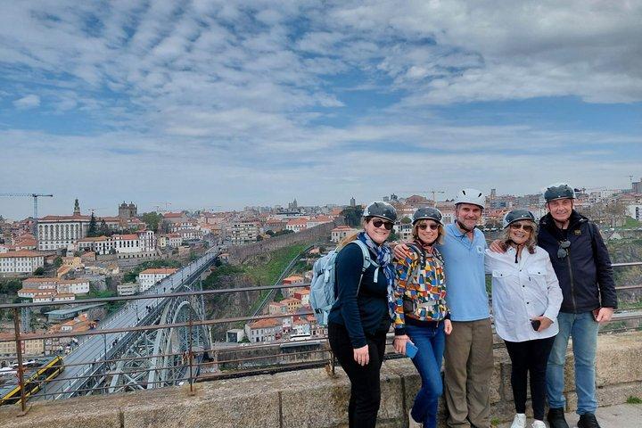 Porto E‑Bike Tour + Snack