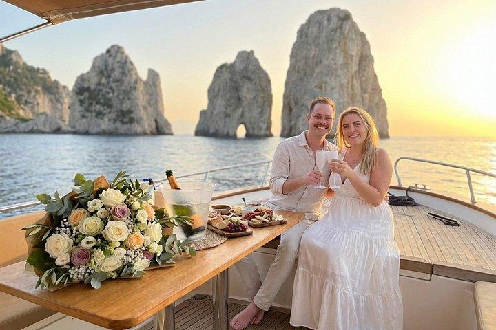 Excursion en bateau tout compris à Capri avec visite de la ville