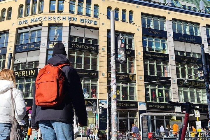 ベルリンのストリートアートとオルタナティブツアー（フランス語）