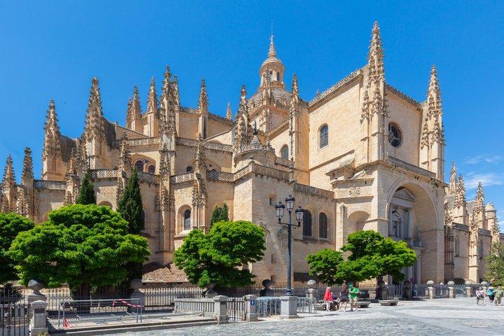 Segovia Full or Half Day with Guided Walking Tour