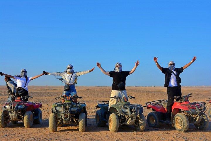 ATVクアッド ハルガダサファリ（3時間）砂漠ツアー＆ラクダ＆朝・午後