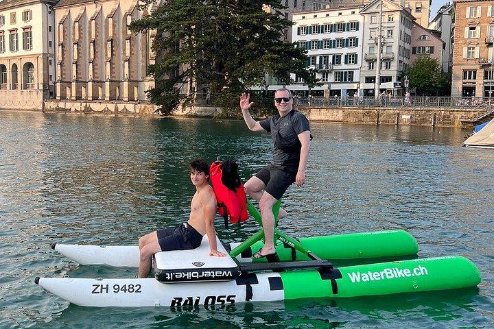 チューリッヒ湖での水上バイク・チューリッヒセルフガイドライド