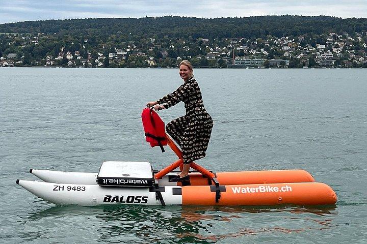 チューリッヒ湖での水上バイク・チューリッヒセルフガイドライド