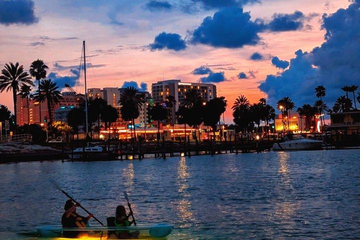 LED Night Kayaking på Clearwater Beach