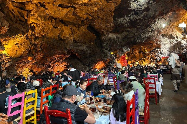 テオティワカンツアー：歴史、考古学、そしてメキシコ料理