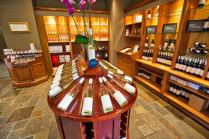 Prince Edward County Private Day Tour from Toronto