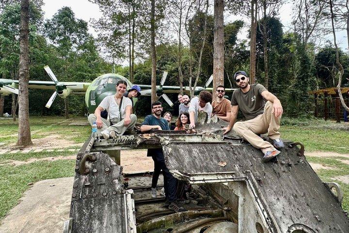 Tour subterrâneo de Cu Chi - Aprenda a guerra do Vietnã com outros
