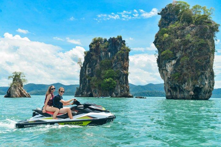 Aventura en moto acuática guiada por Phuket con almuerzo y paradas en la isla