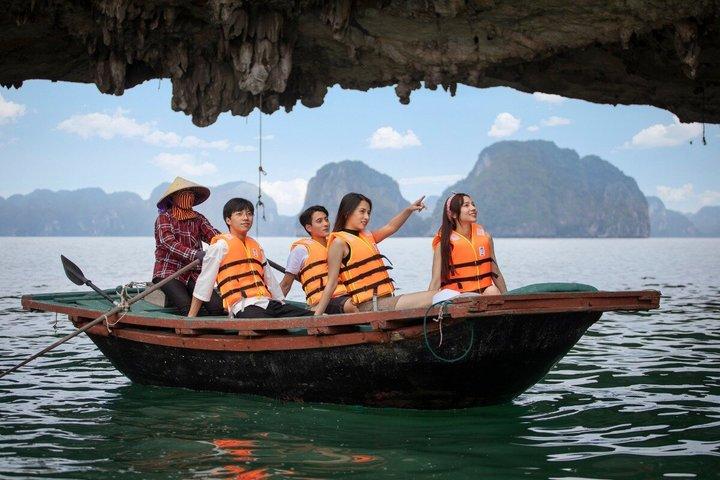 Bai Tu Long Bay Day Tour on La Muse Cruise from Cruise Port