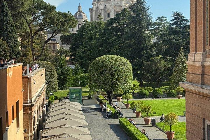 Vatican and Sistine Chapel Guided Tour Without Queue