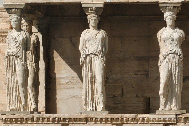 Udover ruinerne Acropolis og Museum guidet