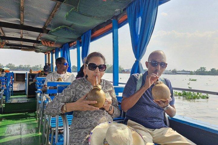Explore o Delta do Mekong: uma experiência luxuosa de dia inteiro