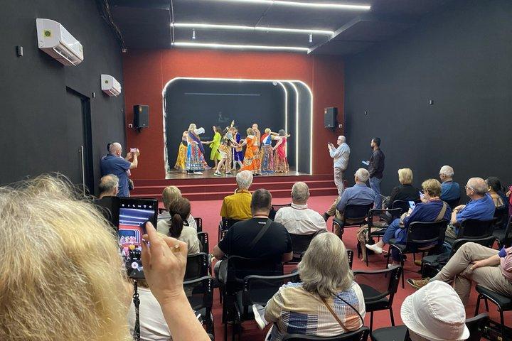 ボリウッドサファリライブスタジオツアーとダンス体験