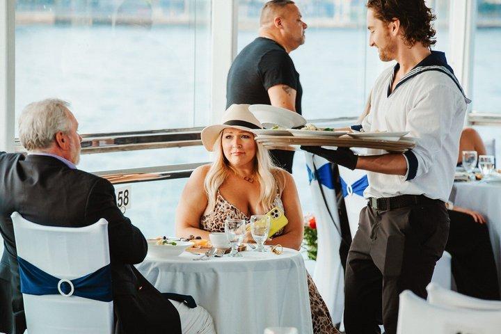 New York City Mothers Day Brunch su uno yacht di lusso
