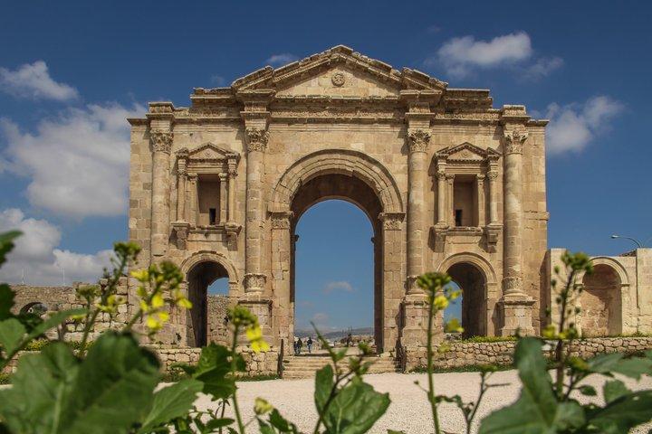 Jordan Pass 7-Day Tour Ruines romaines de Jerash, Petra, Wadi Rum et la mer Morte