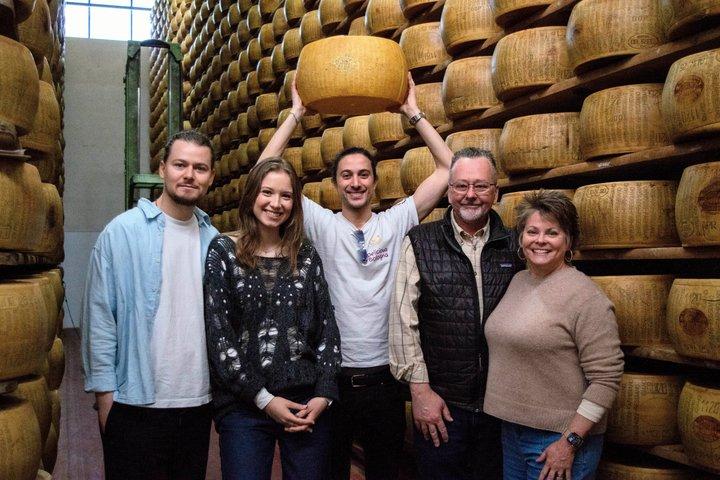 Smaak van traditie : Parmigiano, wijn & balsamico tour vanuit Bologna