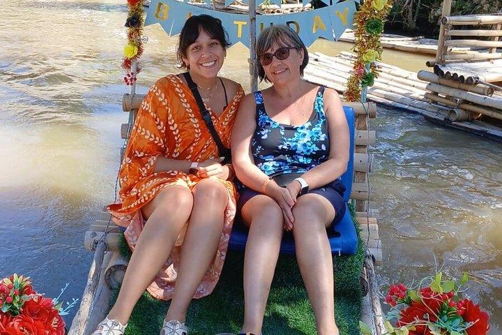 Montego Bay: Bamboo Rafting & Limestone Massage