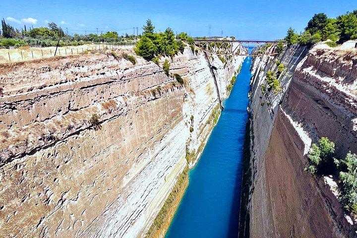 古代コリントスとコリントス運河：プライベートツアー体験 EN/ES