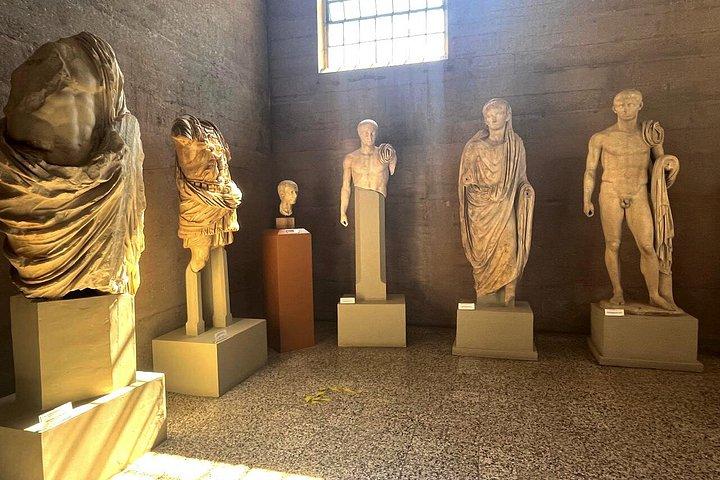 古代コリントスとコリントス運河：プライベートツアー体験 EN/ES