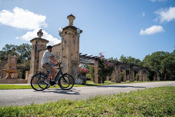 Visite autoguidée à vélo de pignons de corail avec application
