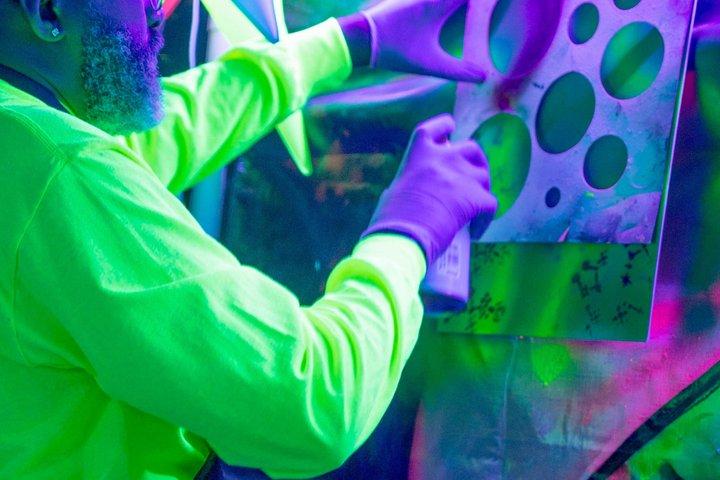Glow Workshop Neon konstupplevelse på Studio WIP