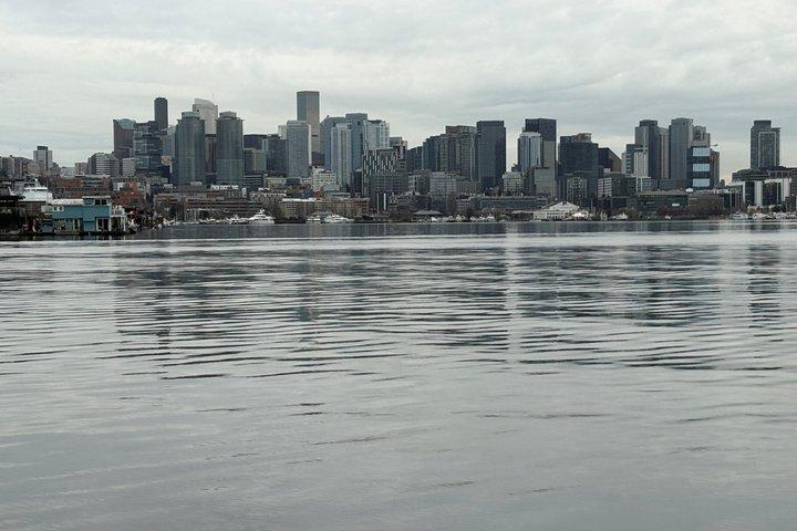 Sail Seattle's Iconic Lake Union All Year Around