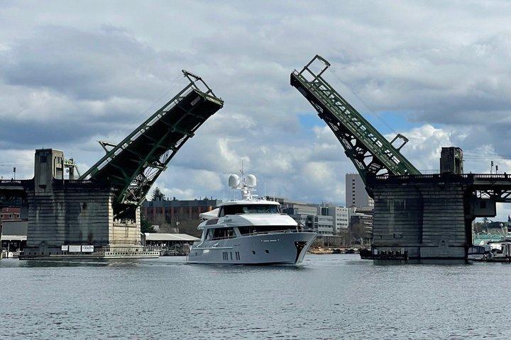 Sail Seattle's Iconic Lake Union All Year Around