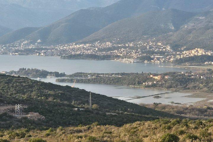 放棄されたコトル湾の要塞、オリーブオイルの試飲