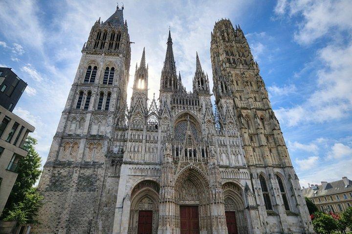 クロード・モネがパリからジヴェルニー、ヴェルノン、ルーアンへの日帰り旅行をガイド