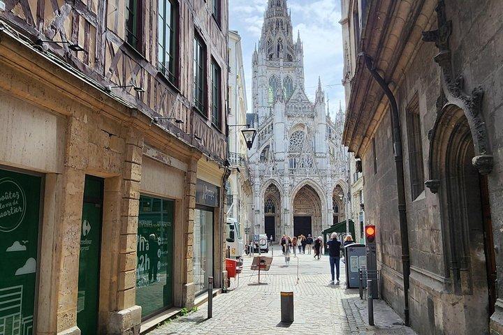 クロード・モネがパリからジヴェルニー、ヴェルノン、ルーアンへの日帰り旅行をガイド